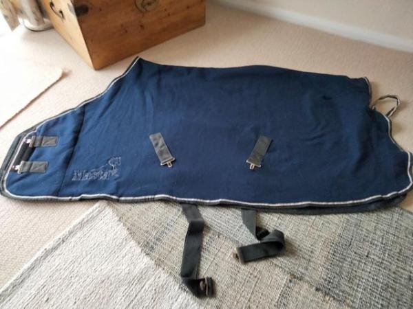 Image 4 of Masta pony 5' 3" blue fleece rug