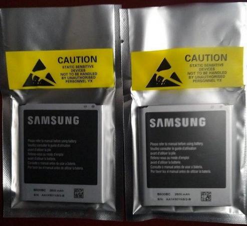 Image 1 of Samsung Galaxy S4 GT-I9505 2600mah NEW Batteries (Pair)(New)