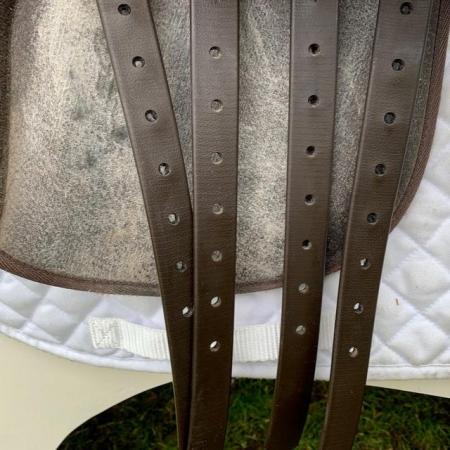 Image 6 of Wintec wide 17.5 inch general purpose saddle