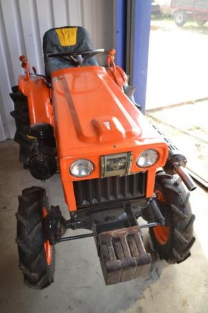 Image 6 of Kubota B7001 refurbished compact tractor