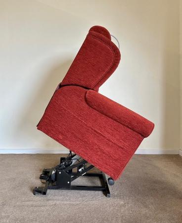 Image 18 of LUXURY ELECTRIC RISER RECLINER RED CHAIR MASSAGE CAN DELIVER