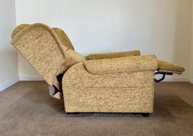 Image 16 of PETITE ELECTRIC RISER RECLINER GOLD CHAIR ~ CAN DELIVER