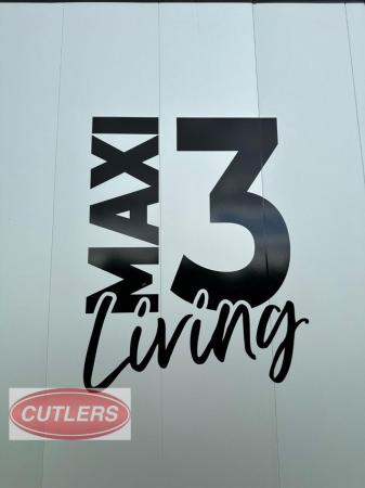 Image 4 of Cheval Liberte Maxi 3 With Living Area Ramp/Barn Door & Spar