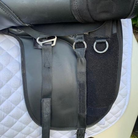 Image 17 of Thorowgood T4 17.5" High Wither Dressage saddle (S3159)