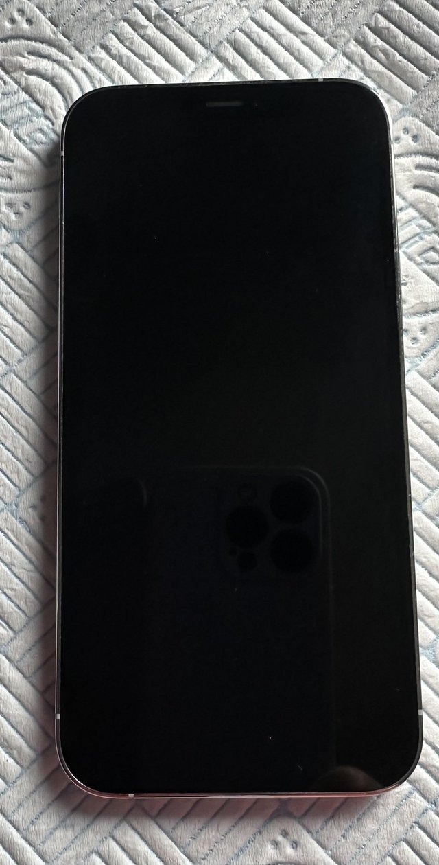 Preview of the first image of iPhone 12 Pro Silver 128GB.