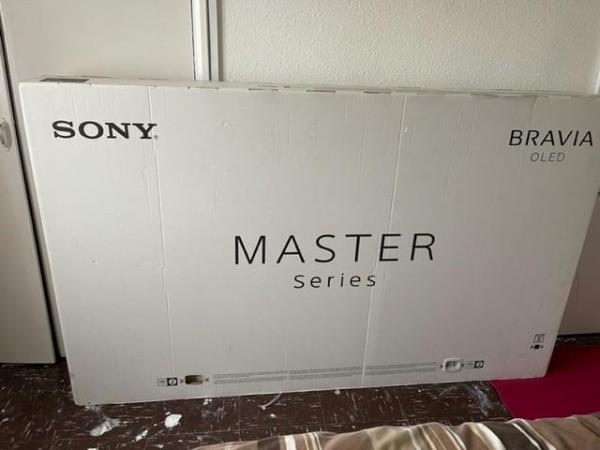 Image 2 of Sony Bravia MASTER KD-77AG9BU 77'' 4K OLED TV