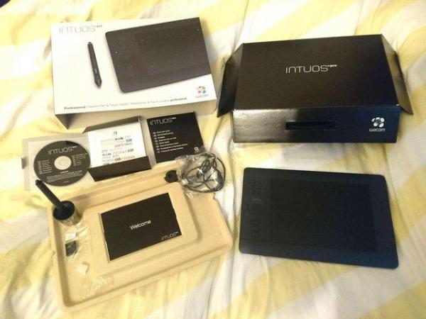 Image 1 of Wacom Intuos Pro Small Tablet