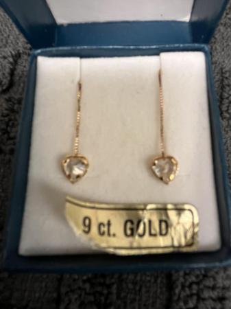 Image 1 of Pull Through Earrings 9ct Gold