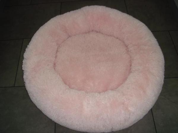 Image 1 of Pupnaps Supersoft Calming Dog Pet Donut Bed Large Pink