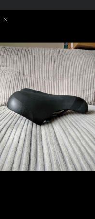 Image 1 of Halfords Selle Italia Kalaam gel saddle
