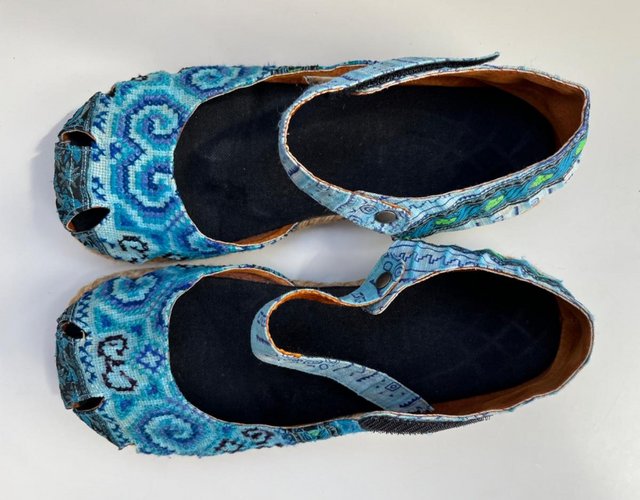 Preview of the first image of Eco-friendly, vegan, fabric, recycled tyre soles. Size 7/40.