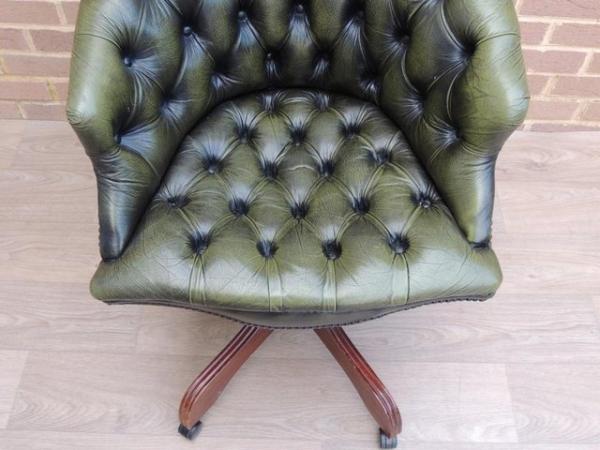 Image 13 of Wade Chesterfield Directors Chair (UK Delivery)
