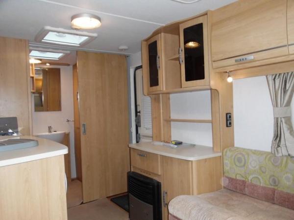 Image 29 of 2011 LUNAR ULTIMA 462,2 BERTH,AWNING,MOVER,SUPER COND.