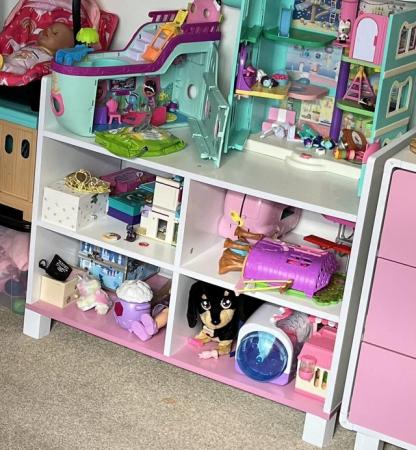 Image 2 of Pink and white child’s cabin bed