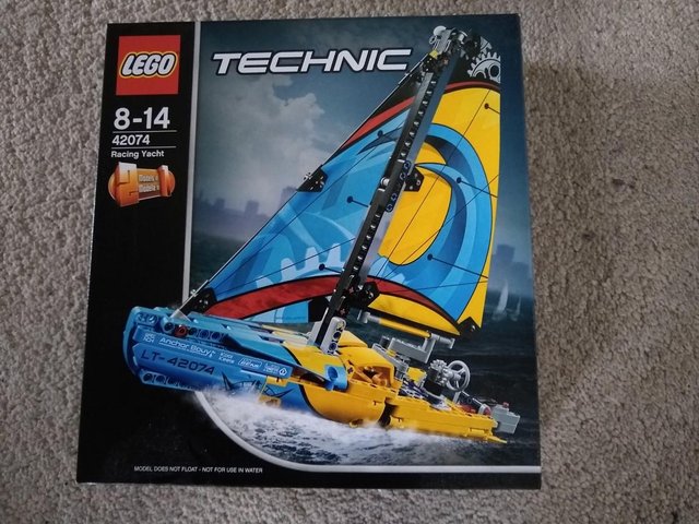 Preview of the first image of LEGO Technic. Racing Yacht 42074 - new.