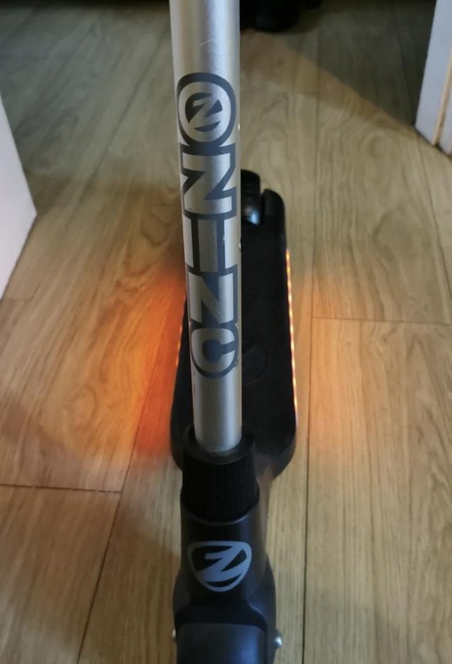 Preview of the first image of Electric Scooter Zinc Beam Kids.