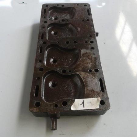 Image 2 of Cylinder head for Jeep Willys