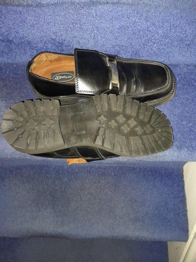 Preview of the first image of Mens size 9 Dolcis slip-on shoes.