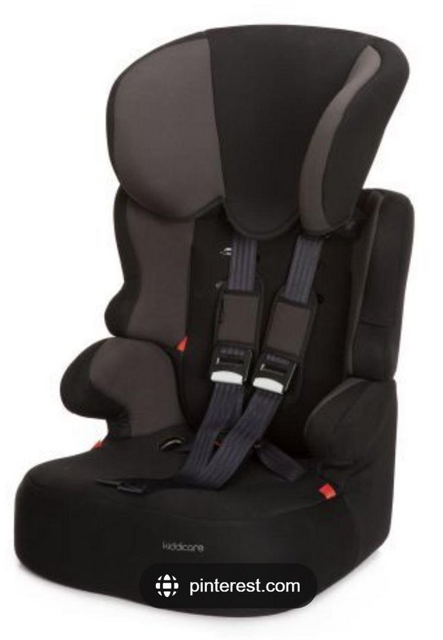 Preview of the first image of Kiddicare Traffic SP car seat Group 1/2/3 Nearly new 9-36kg.
