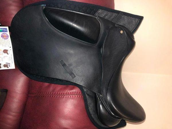 Image 2 of Dressage Saddle with 3 hiwither Nuumed numnahs and stirrups