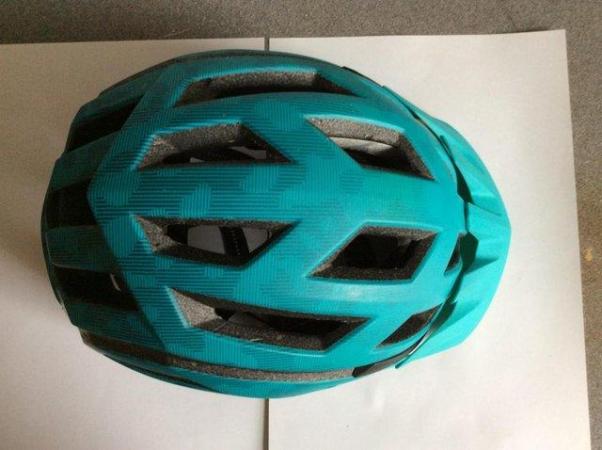 Image 2 of Cycling/Skateboard Specialized Tactic3 Helmet