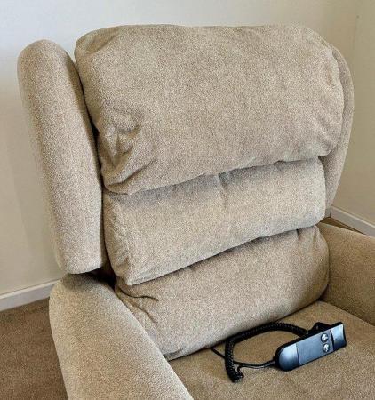Image 2 of NOPAC LUXURY ELECTRIC RISER RECLINER BEIGE CHAIR CAN DELIVER