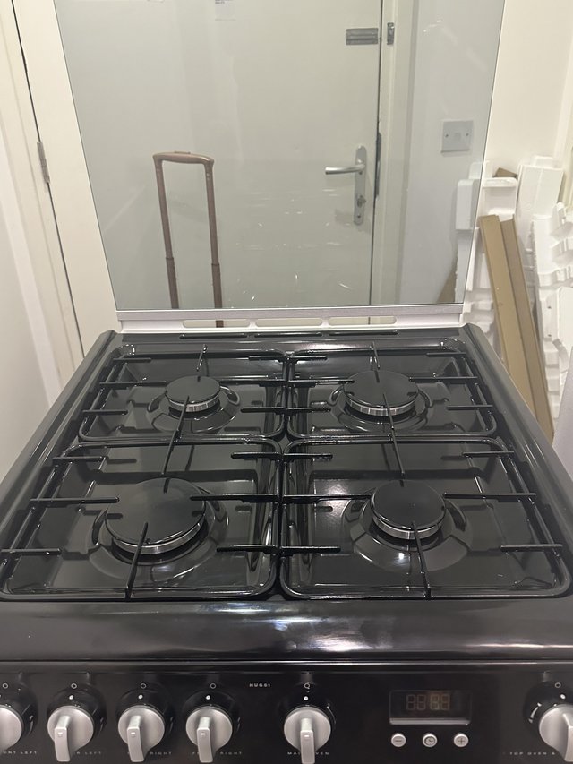 Preview of the first image of HotPoint Ultima Gas Cooker.