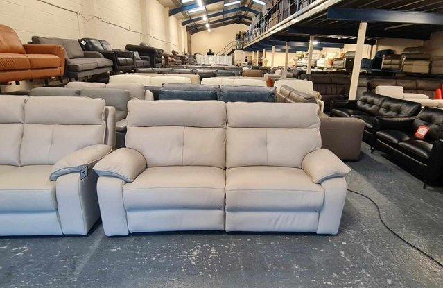 Image 3 of Italian Lugano cream leather 3+2 seater sofas