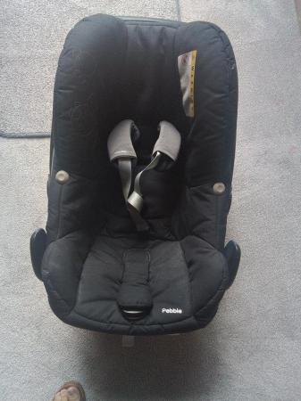 Image 1 of Maxi cosi car seat good condition with Isofix