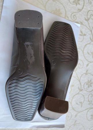 Image 2 of Lilley & Skinner Brown Court Shoes – Block Heel – UK 5.5
