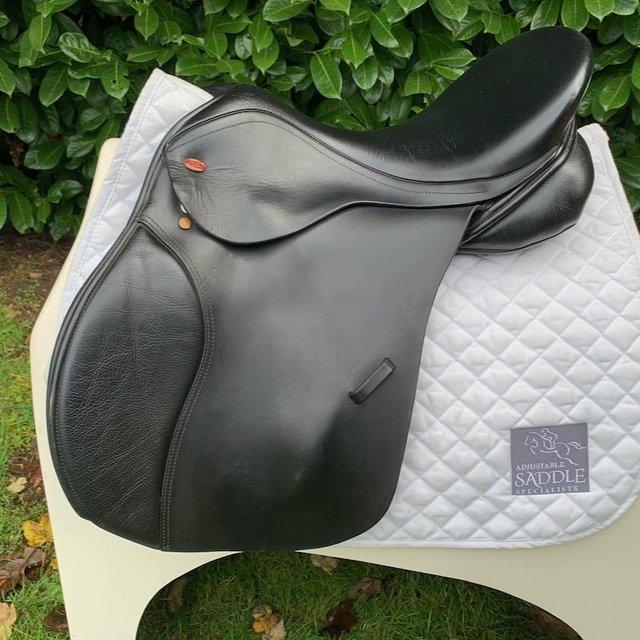 Preview of the first image of Kent and masters 17.5 inch Gp saddle.