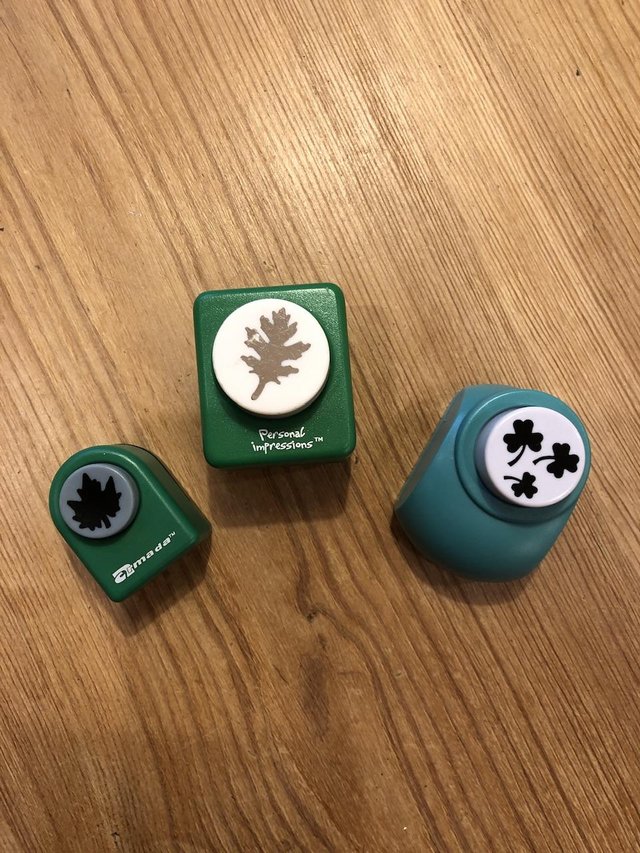 Preview of the first image of Set of 3 leaf designs paper craft punches.