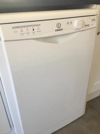 Image 1 of White full size Dishwasher freestanding Indesit