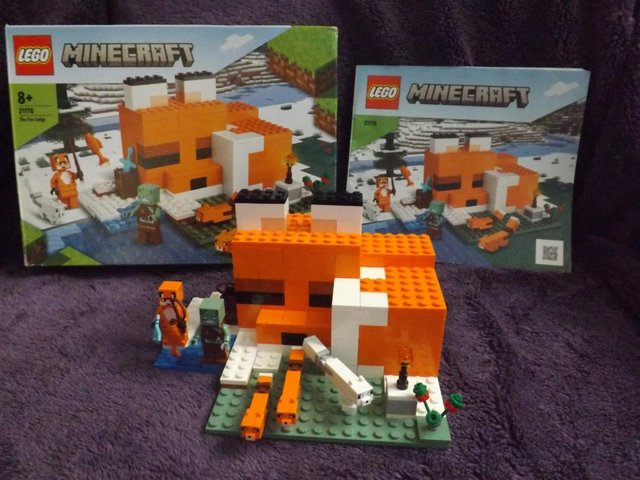 Preview of the first image of Lego Minecraft The Fox Lodge.