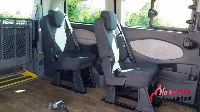 Image 7 of 2014 Ford Tourneo Custom Trend Diesel Wheelchair Accessible