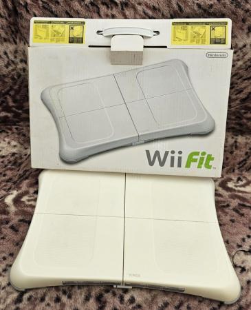 Image 2 of Nintendo wii console + balance board accessories & games
