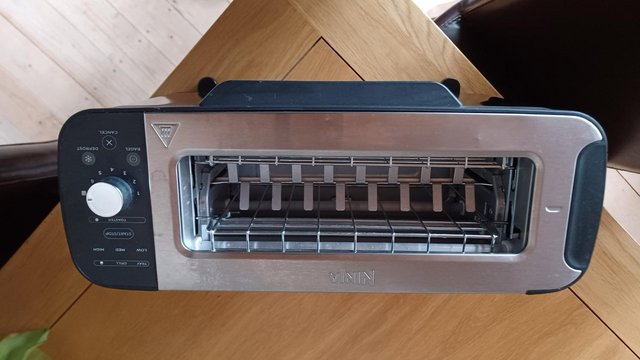 Image 3 of Ninja ST100UK 2 in 1 Toaster/Grill unused but missing grill