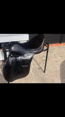 Image 1 of Globe black leather saddle 17”