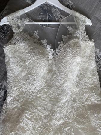Image 3 of Wedding dress size 20 ivory lace