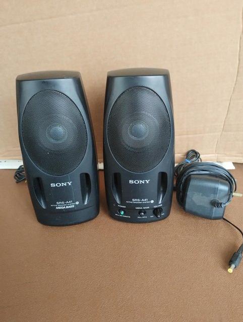Preview of the first image of Sony Mini speakers with super bass.