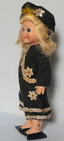 Image 4 of ALINA ** A LATVIAN DRESSED DOLL 17 cm tall GOOD