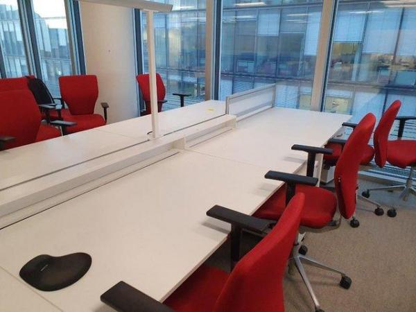 Image 2 of White 6 pod/bench/hot desk call centre computer office desk