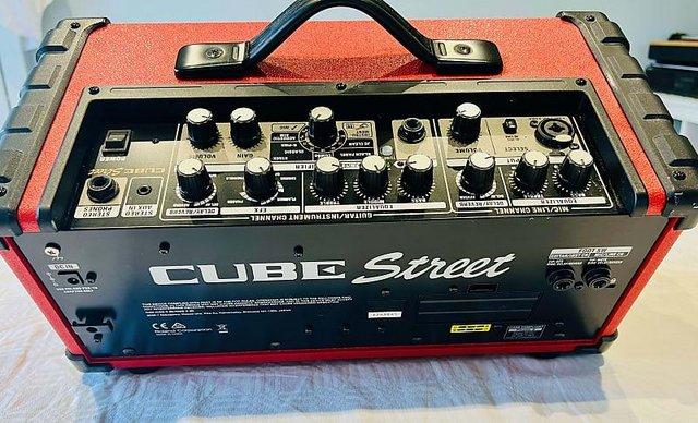Image 2 of Roland Street Cube battery /mains stereo amp