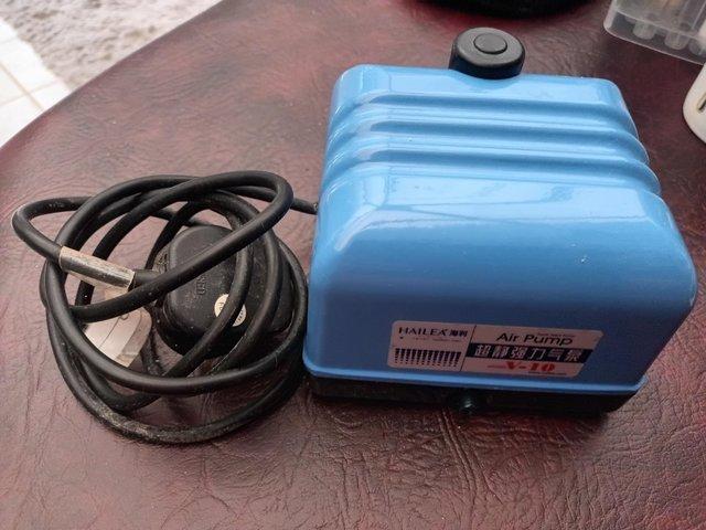 Preview of the first image of HAILEA AIR PUMP V-10 used for my fish tank rack.