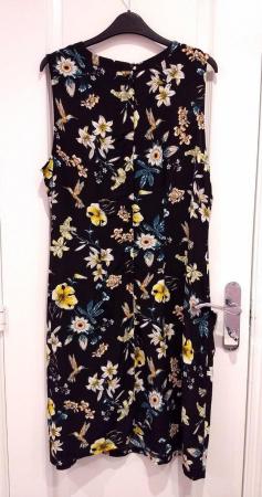 Image 9 of Wallis Black Sleeveless Summer Dress Floral Print Size 14