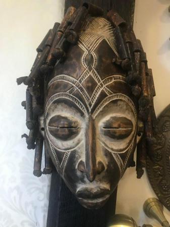 Image 1 of Vintage African carved wooden mask
