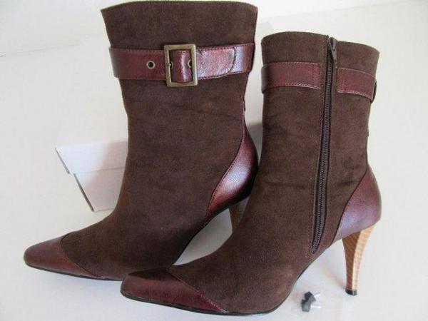 Image 3 of Designer London Rebel Brown Suede & Leather Boots (Size 5)