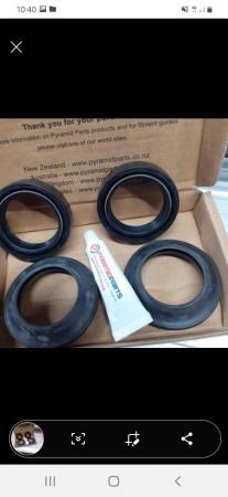 Image 1 of Gs1200 2004/2012 fork seals and dust