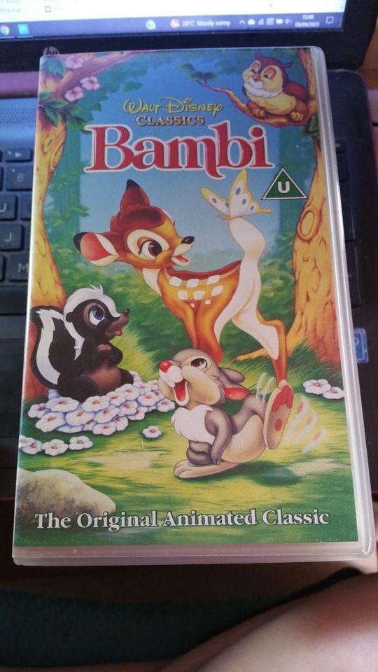 Preview of the first image of Walt Disney Bambi VHS Video.