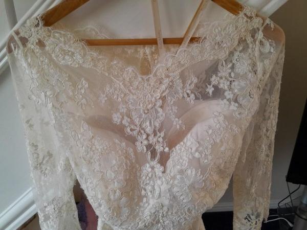 Image 3 of Wedding Dress Size 12 Ivory
